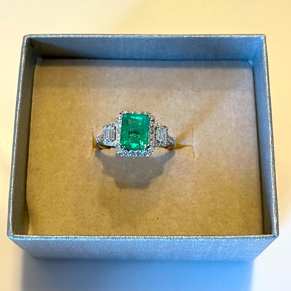 Diamond and Emerald Ring